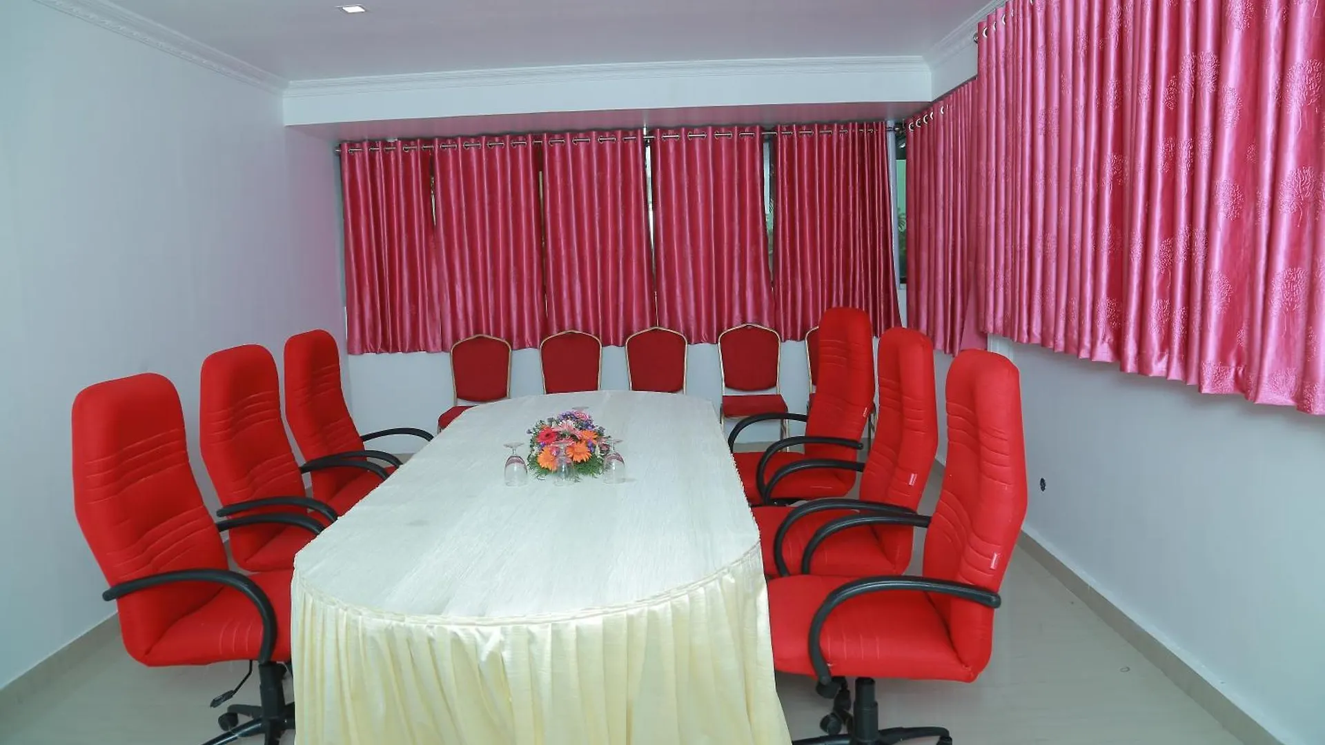 Hotel Savera Park Thrissur