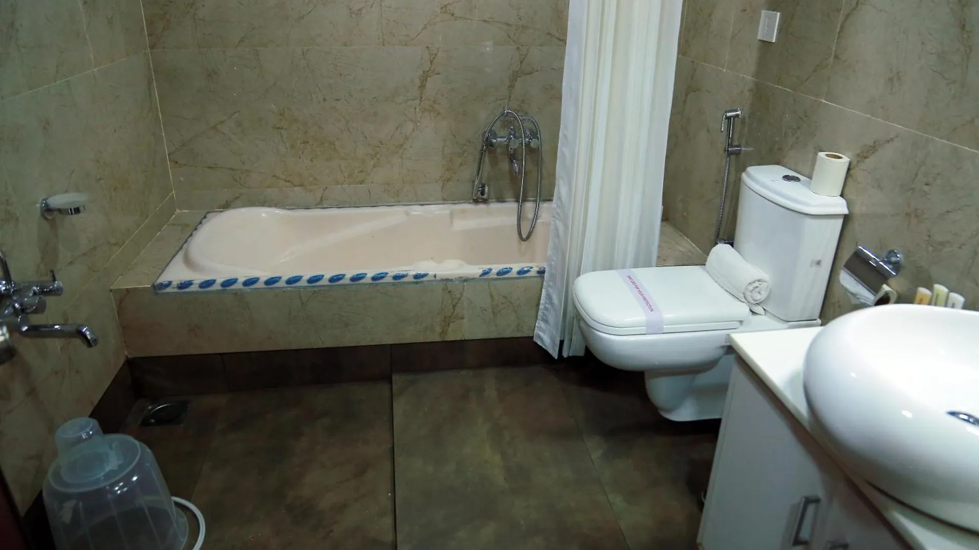 Hotel Savera Park Thrissur